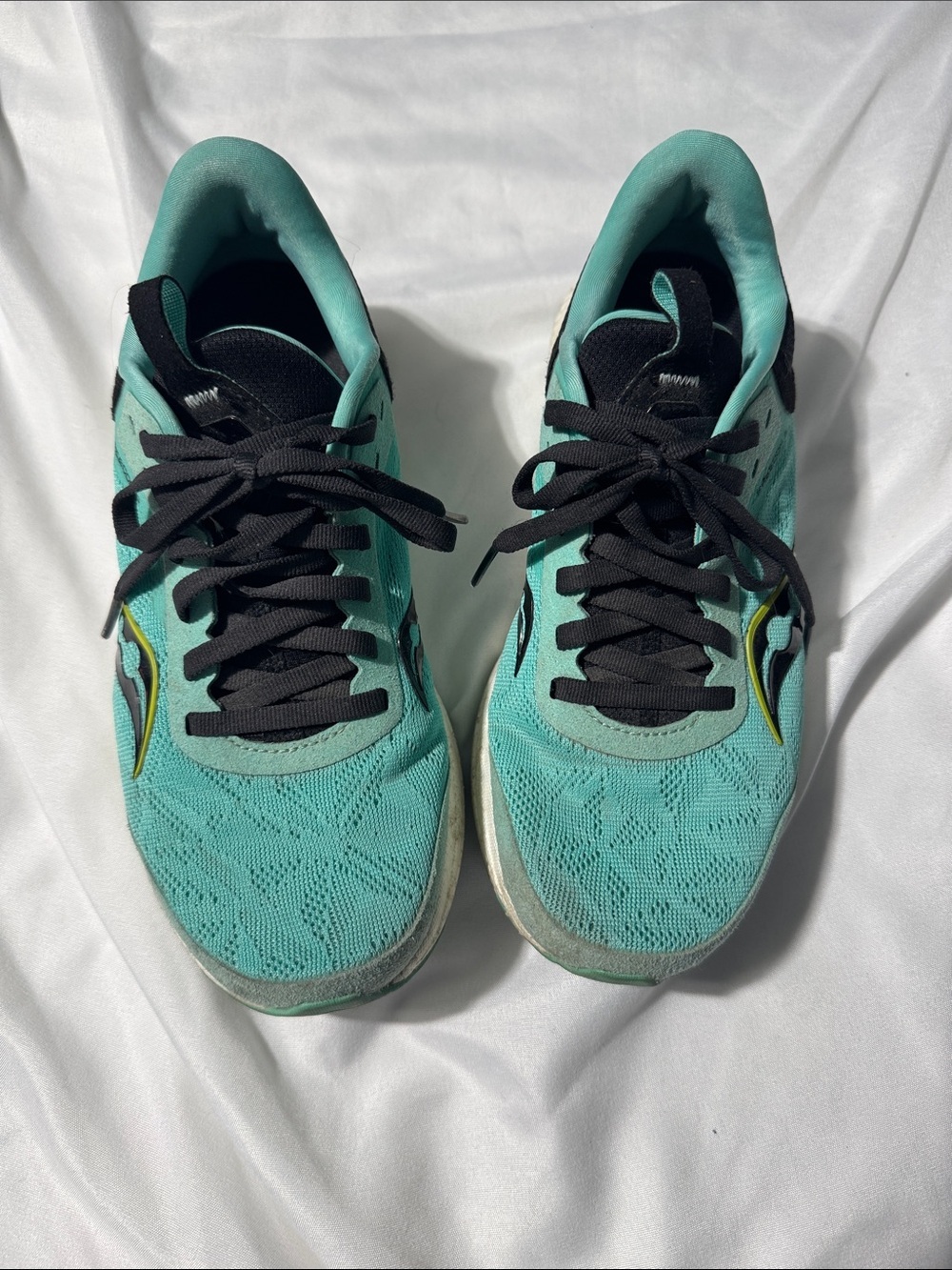 Saucony Running Shoes Women’s Size 6.5 Aqua Athletic Sneakers Training Shoes